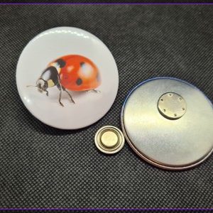 Button (Kleidermagnet)
